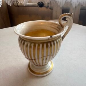 Duża filiżanka porcelanowa Empire / Biedermeier – złocona, XIX wiek