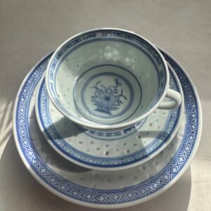 Chiński komplet porcelany ryżowej Linglong – filiżanka, spodek i talerzyk, Made in China